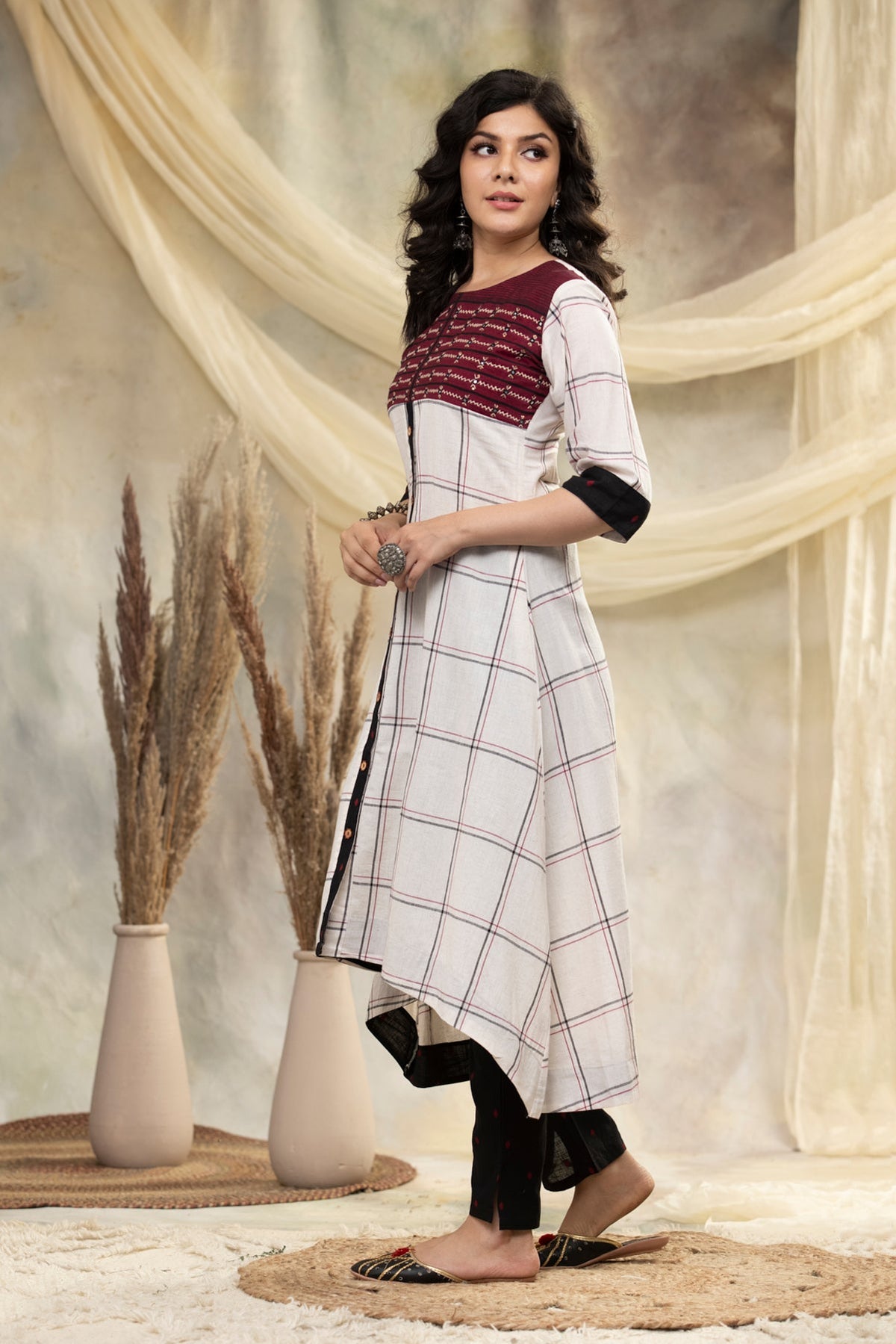Cream Black Straight Printed Kurta 2 Pcs Set