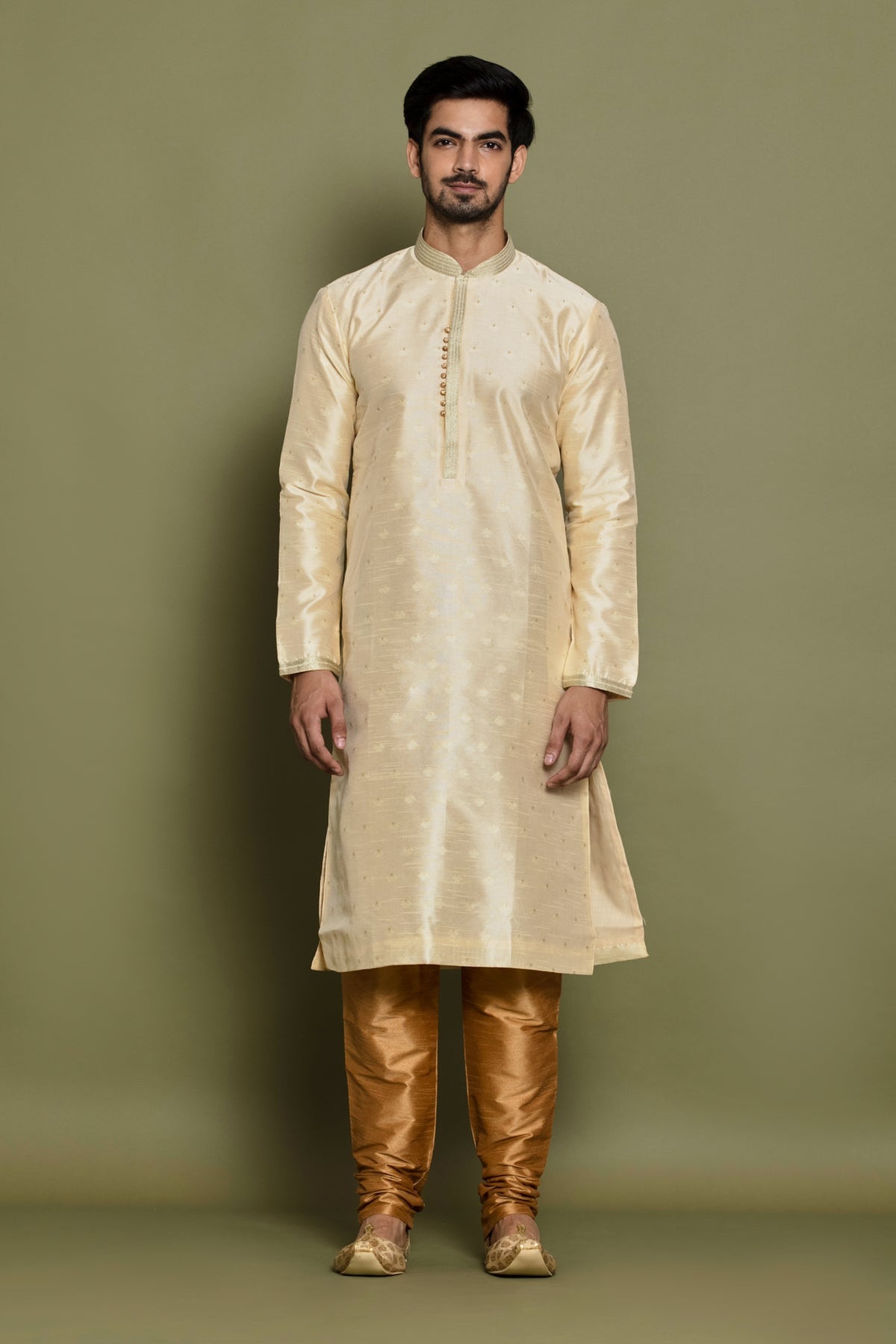 Cream Garb Of Elegance In Kurta Set