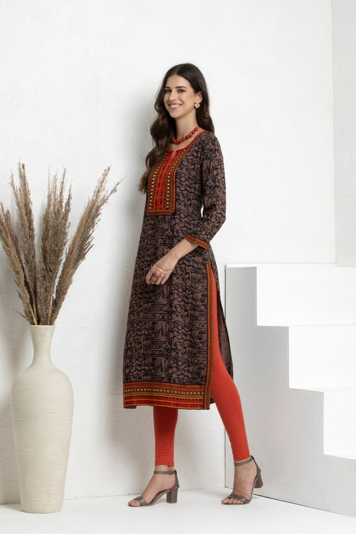 Black Yoke Embroidered Kurta