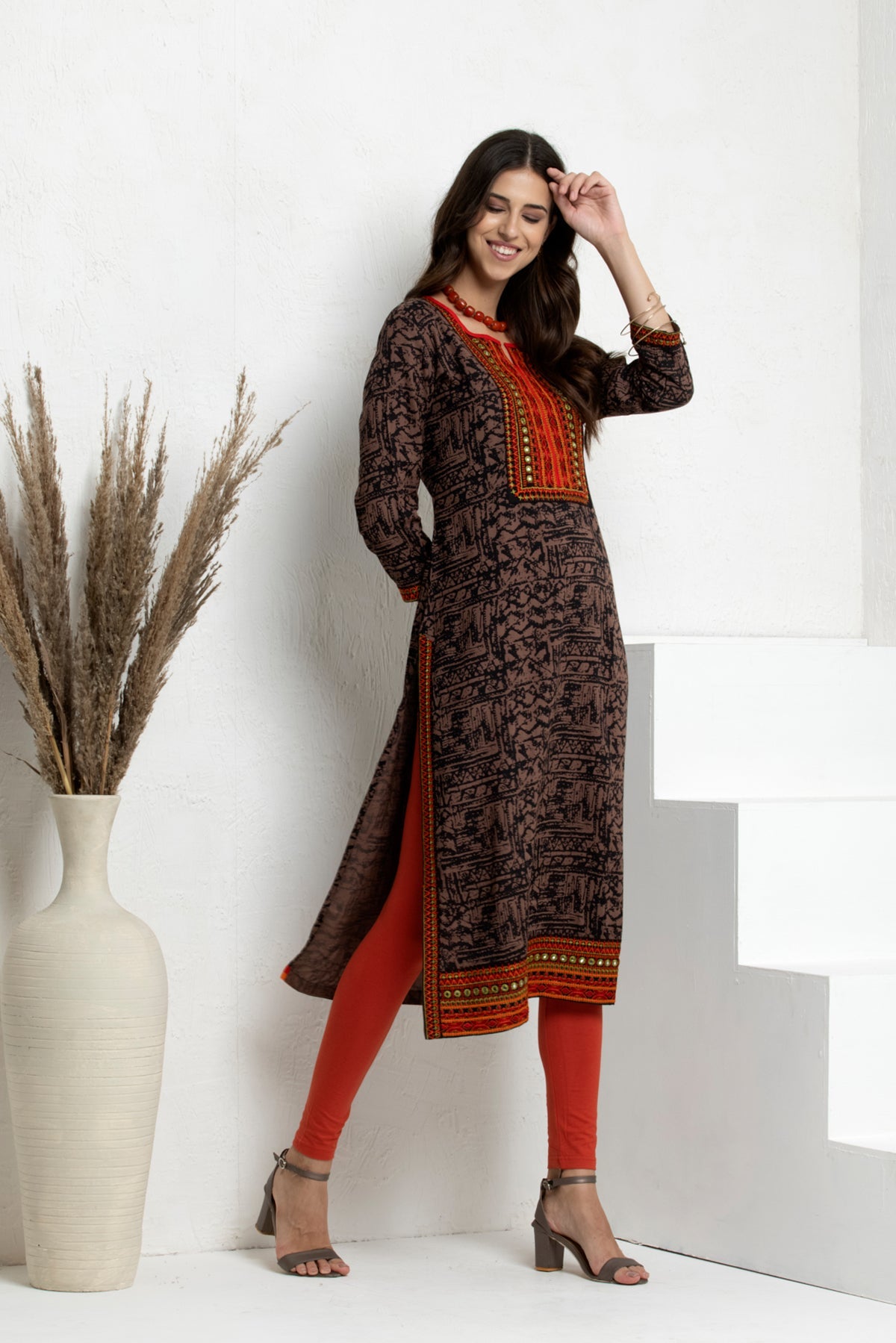 Black Yoke Embroidered Kurta