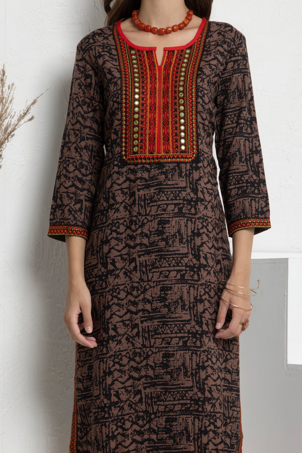 Black Yoke Embroidered Kurta