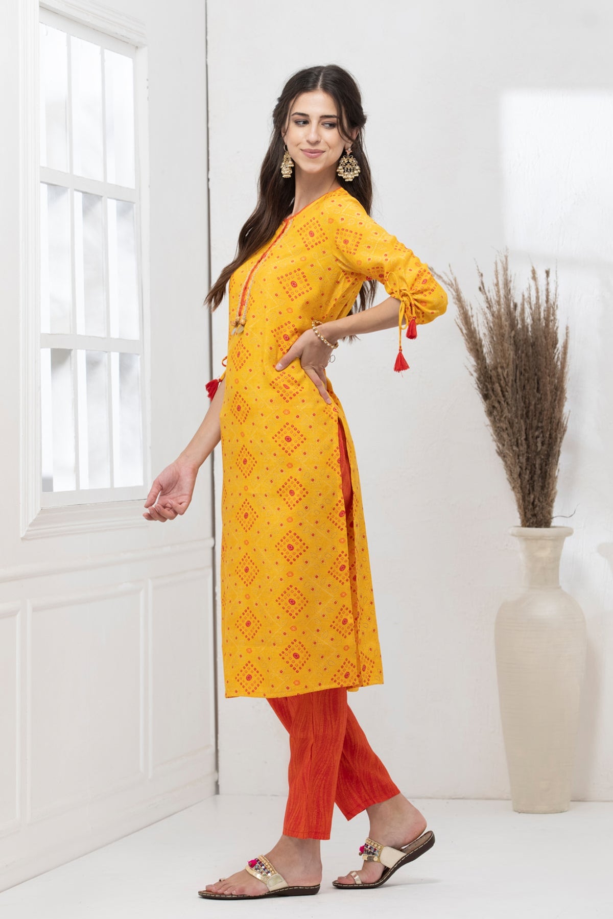 Yellow Print Straight Kurta 2 Pcs Set