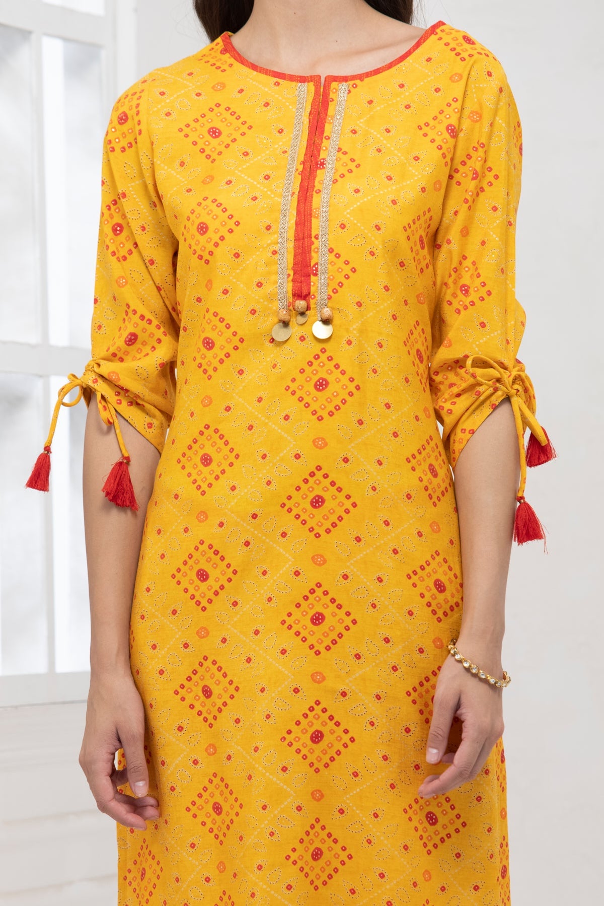 Yellow Print Straight Kurta 2 Pcs Set
