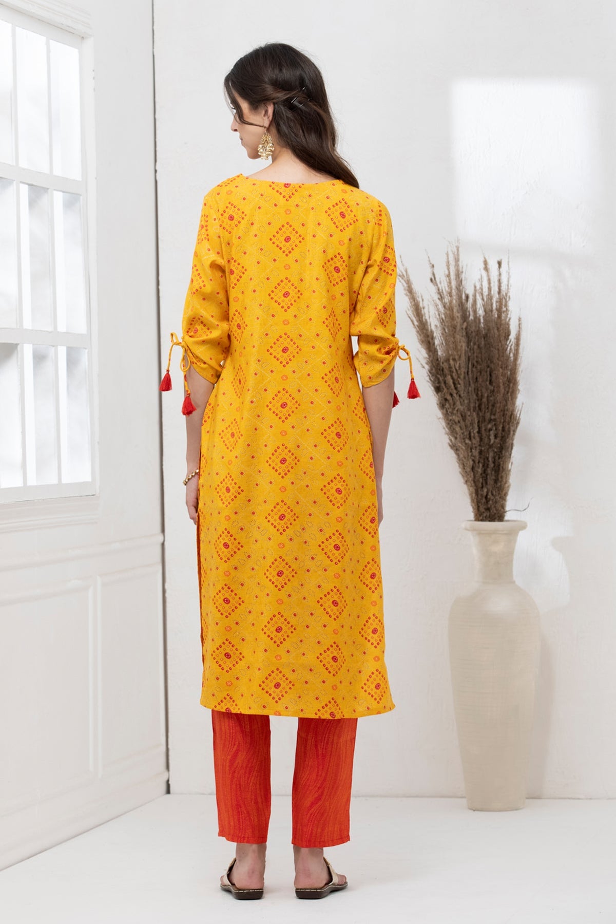 Yellow Print Straight Kurta 2 Pcs Set