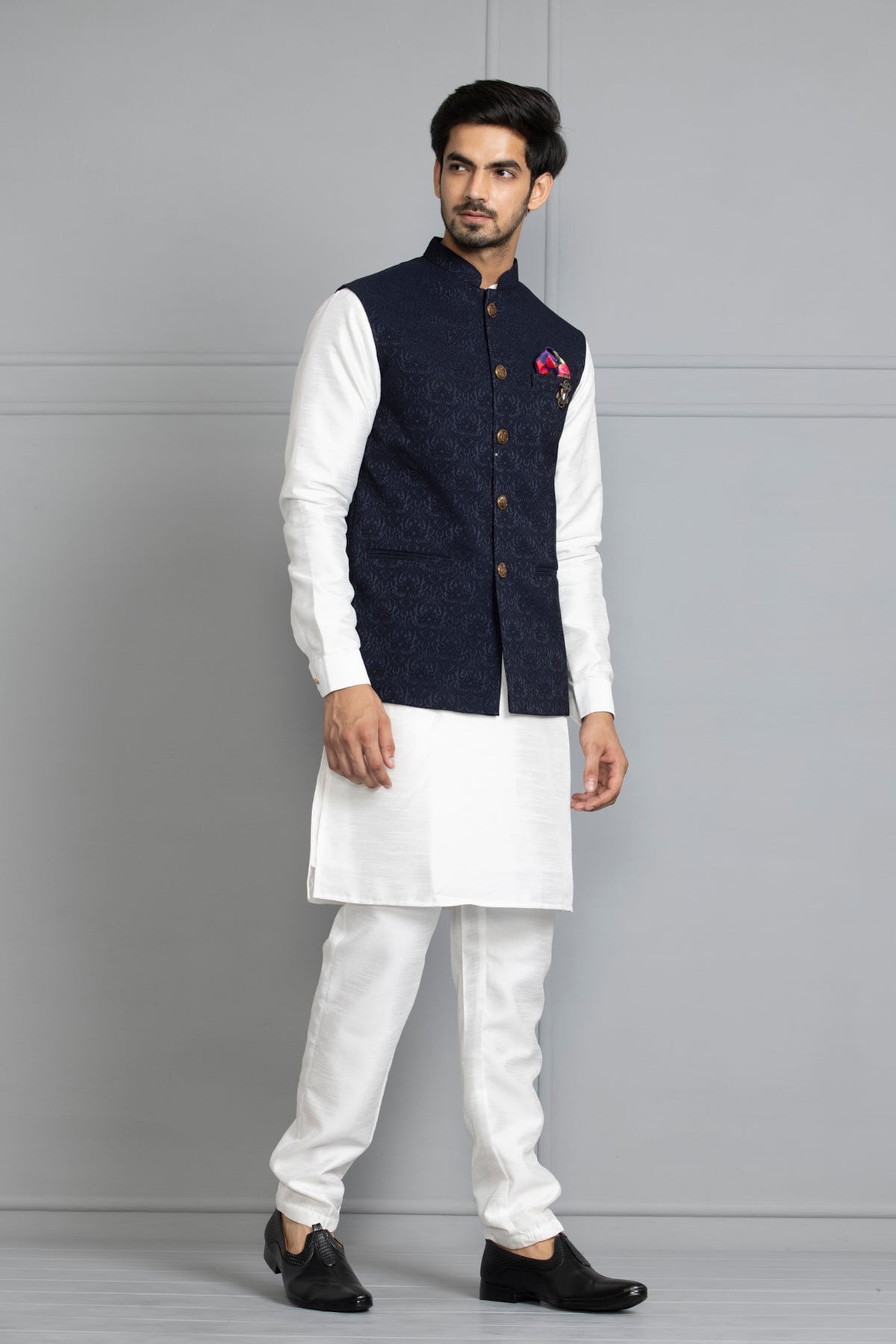 White Solid Kurta Set With Blue Nehru Jacket