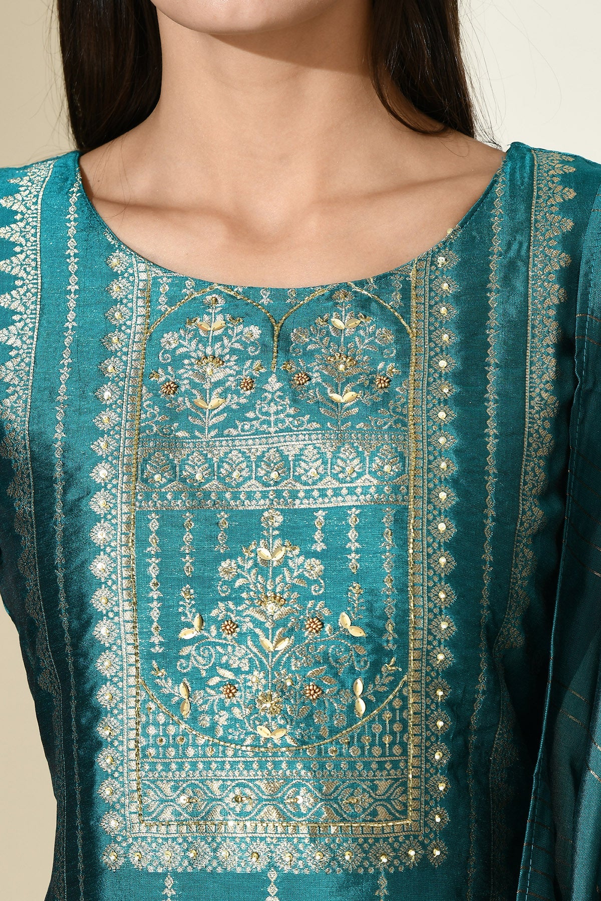 Green Jacquard Embroidered Kurta 3 Pcs Set