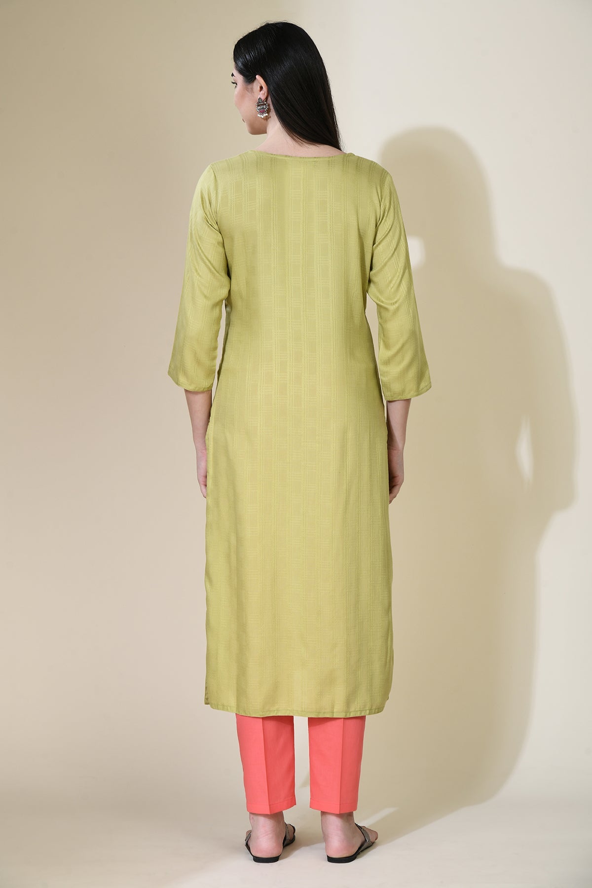 Green Embroidered Straight Kurta