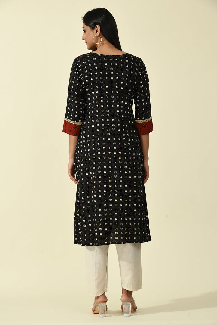 Black Yoke Mirror Work Printed Kurta