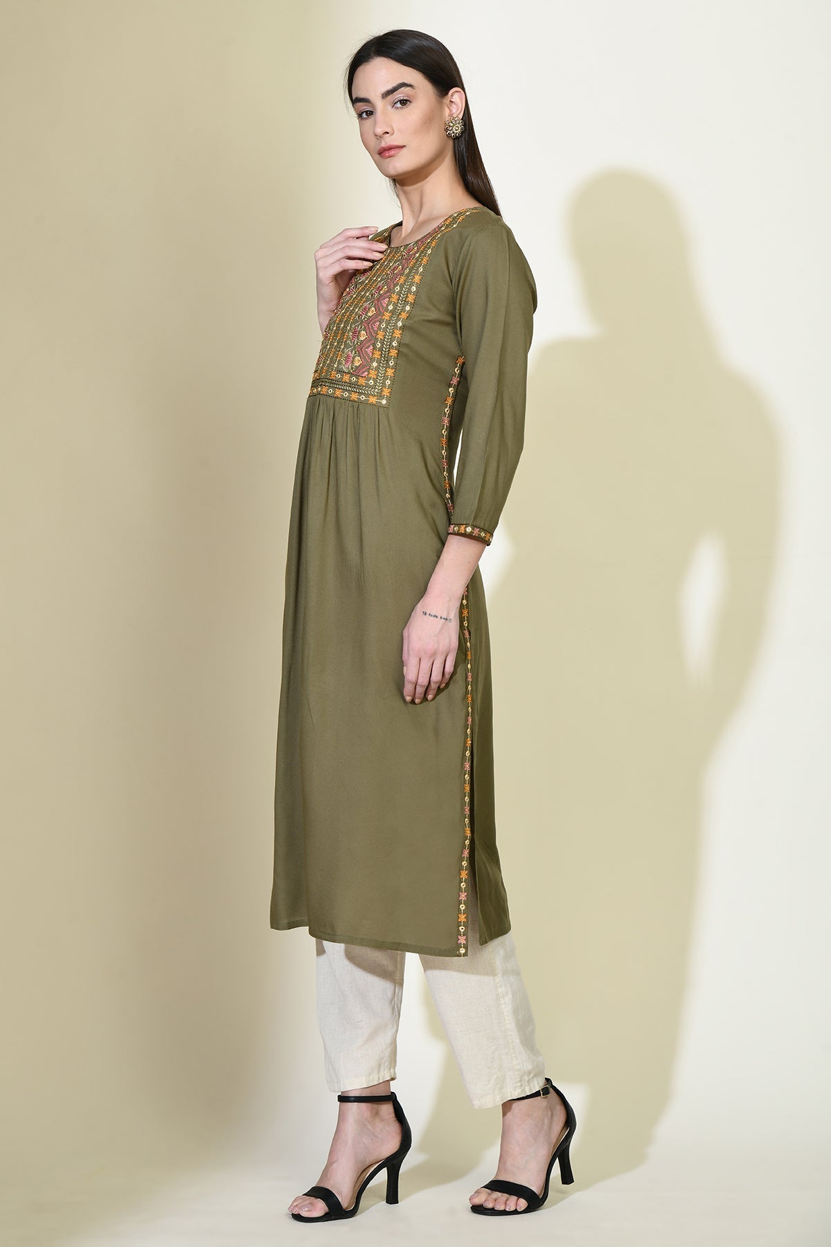 Green Yoke Embroidered Straight Kurta