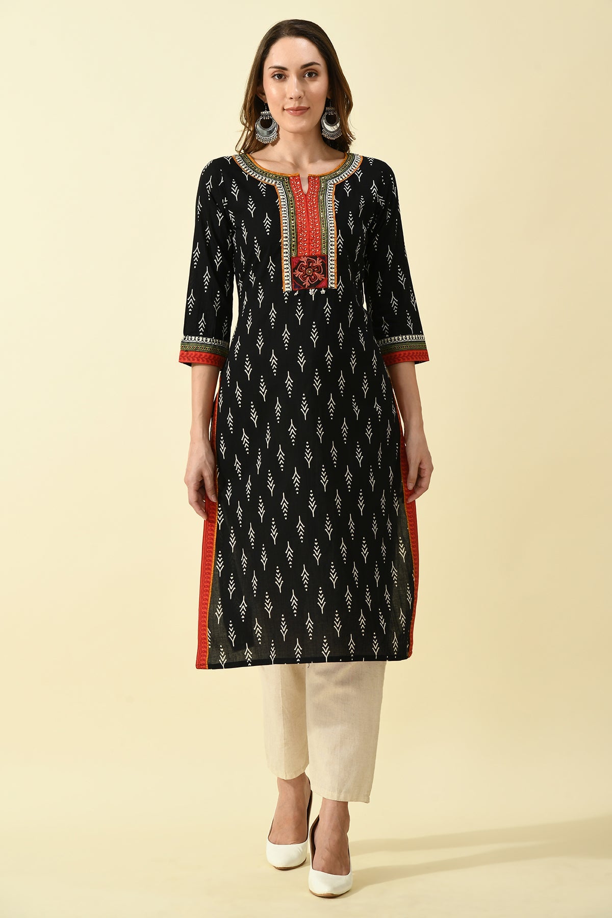 Black Yoke Stone Work Printed Kurta