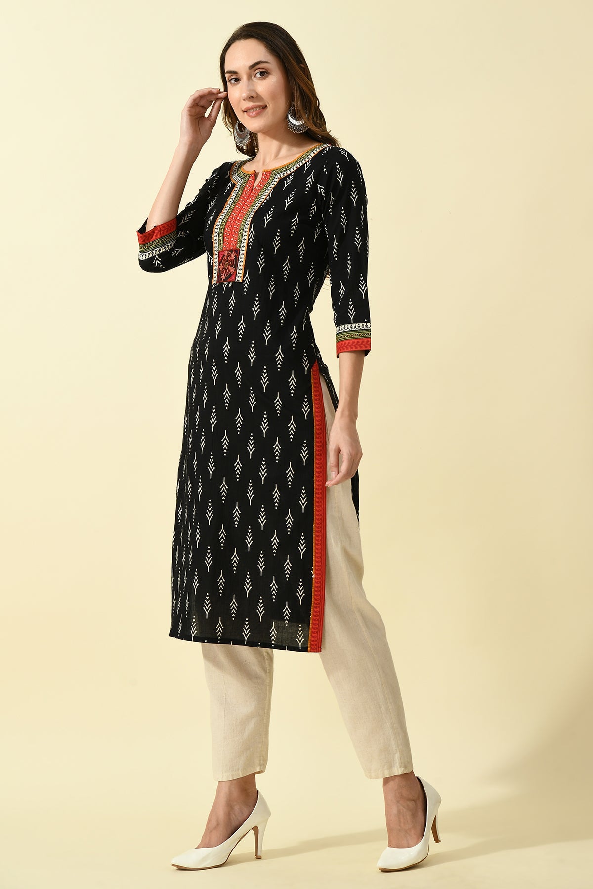 Black Yoke Stone Work Printed Kurta