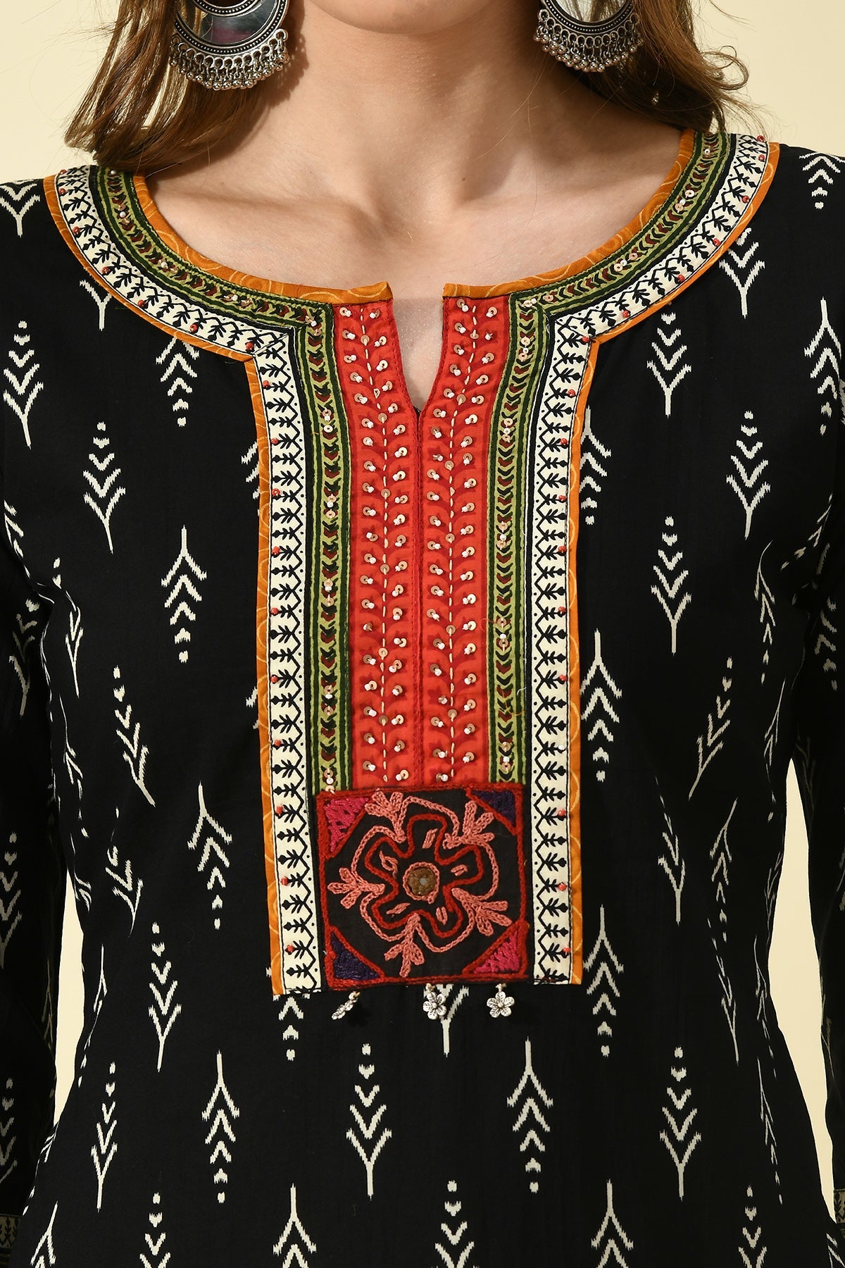 Black Yoke Stone Work Printed Kurta