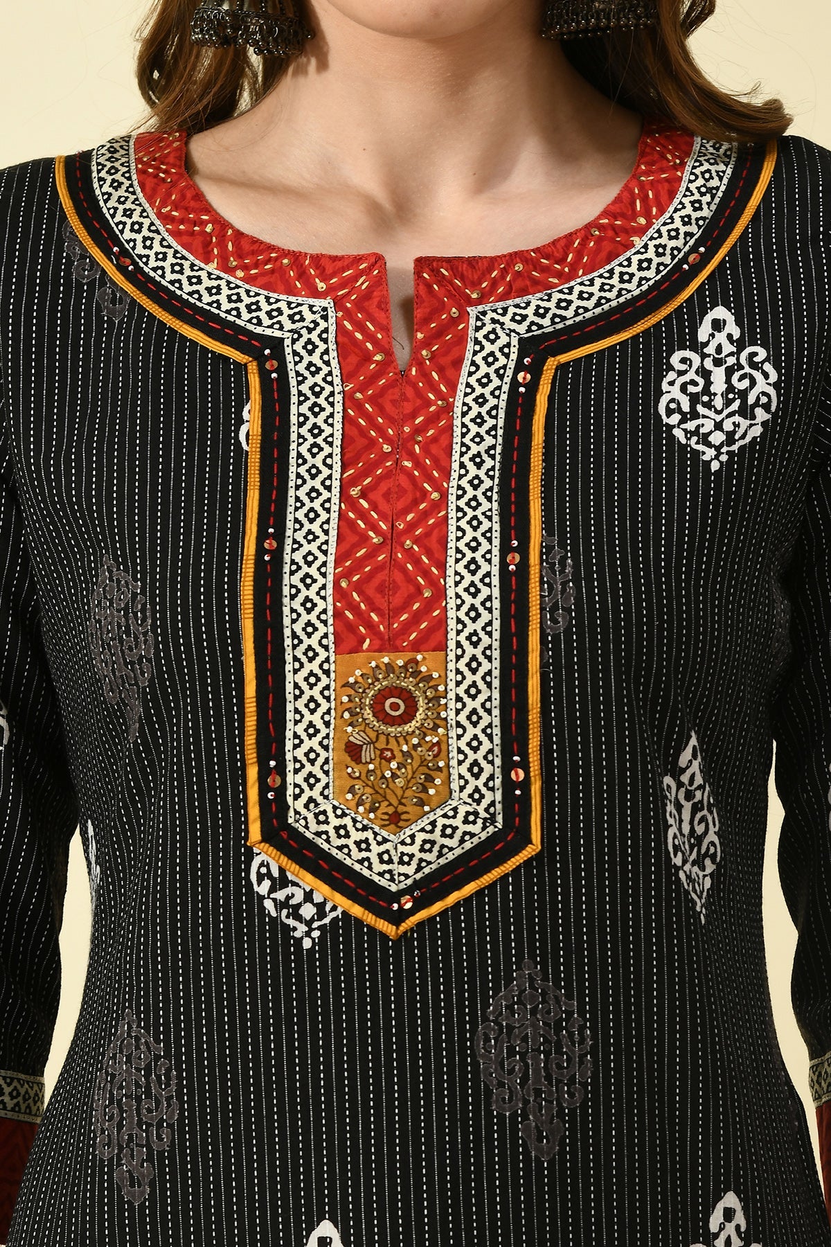 Black Yoke Embroidered Printed Kurta