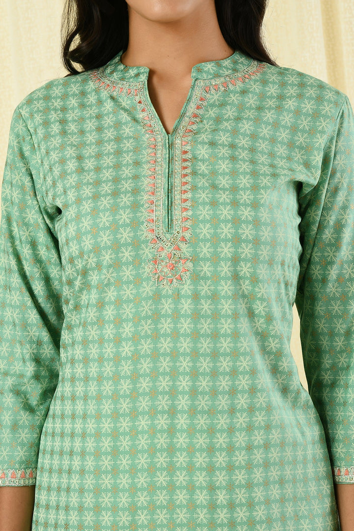 Green Embroidered Printed Kurta