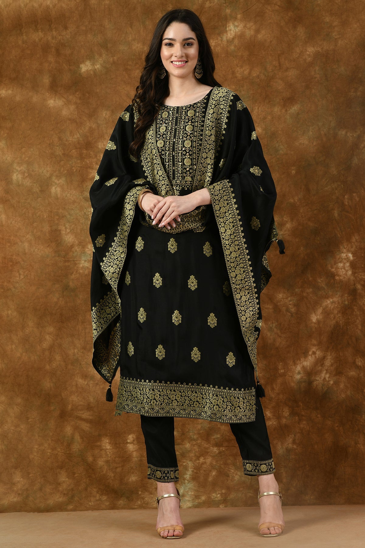 Black Embroidered Straight Kurta 3 Pcs Set