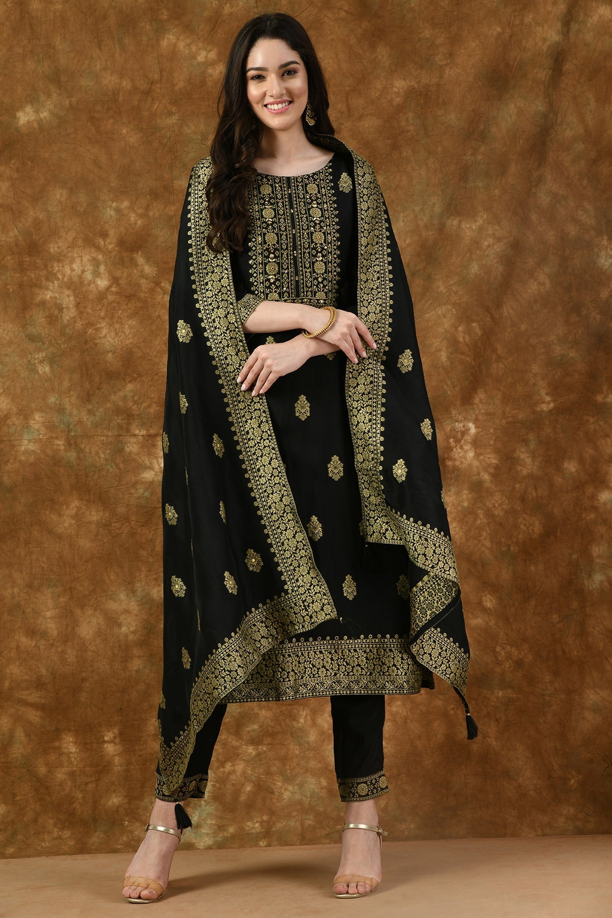 Black Embroidered Straight Kurta 3 Pcs Set