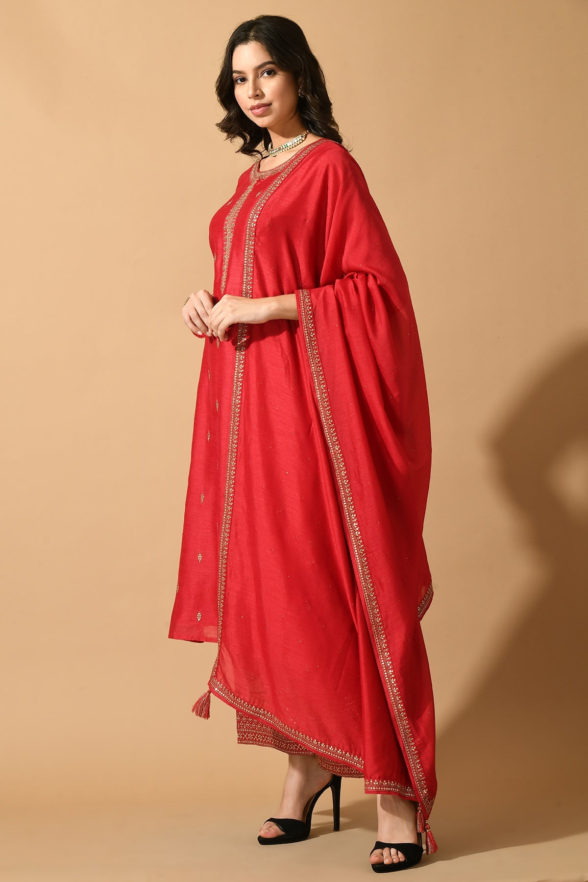 Magenta Embroidered Kurta 3 Pcs Set