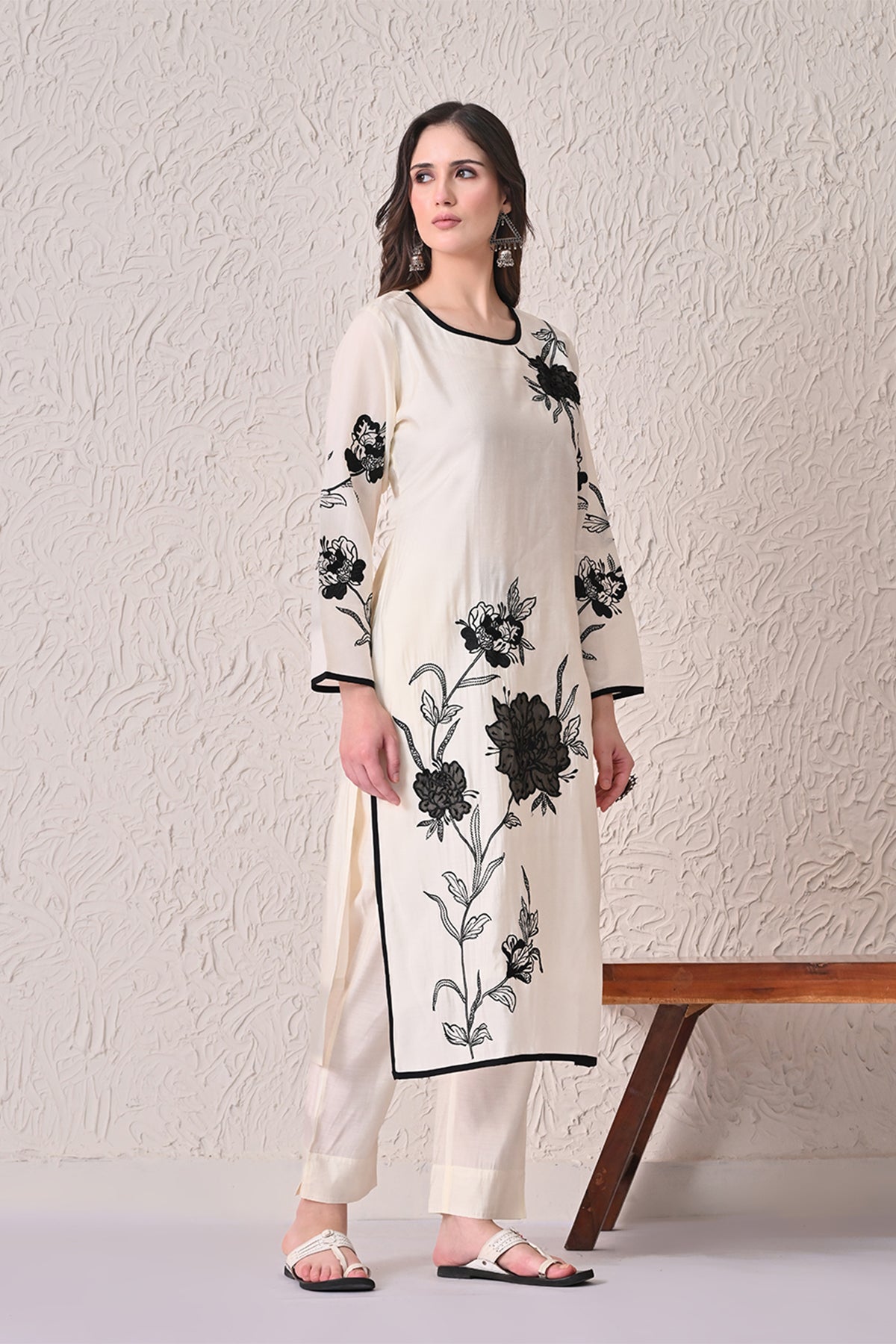 Cream Embroidered Kurta 3 Pcs Set