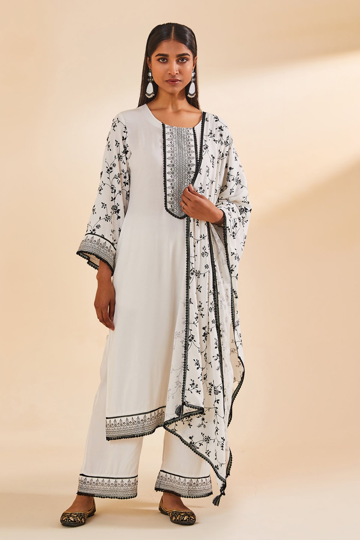 White Embroidered Kurti 3 Pcs Set