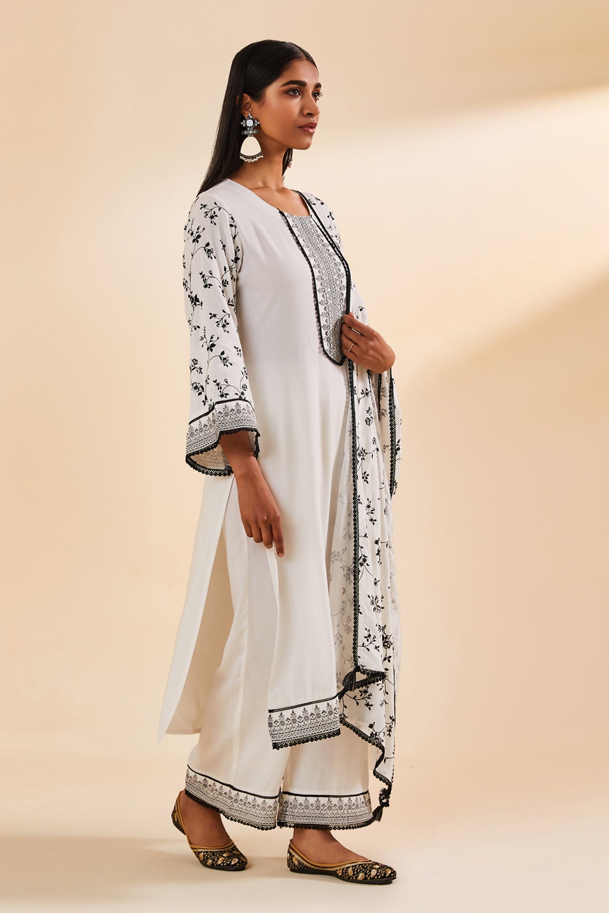 White Embroidered Kurti 3 Pcs Set