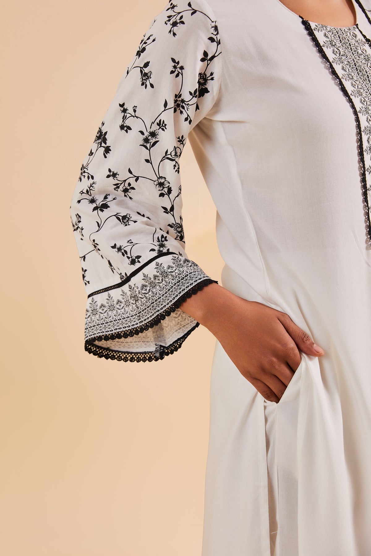 White Embroidered Kurti 3 Pcs Set