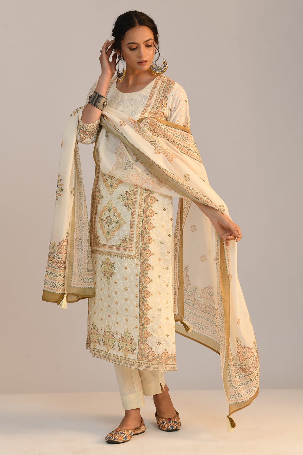 Cream Embroidered Kurta 3 Pcs Set