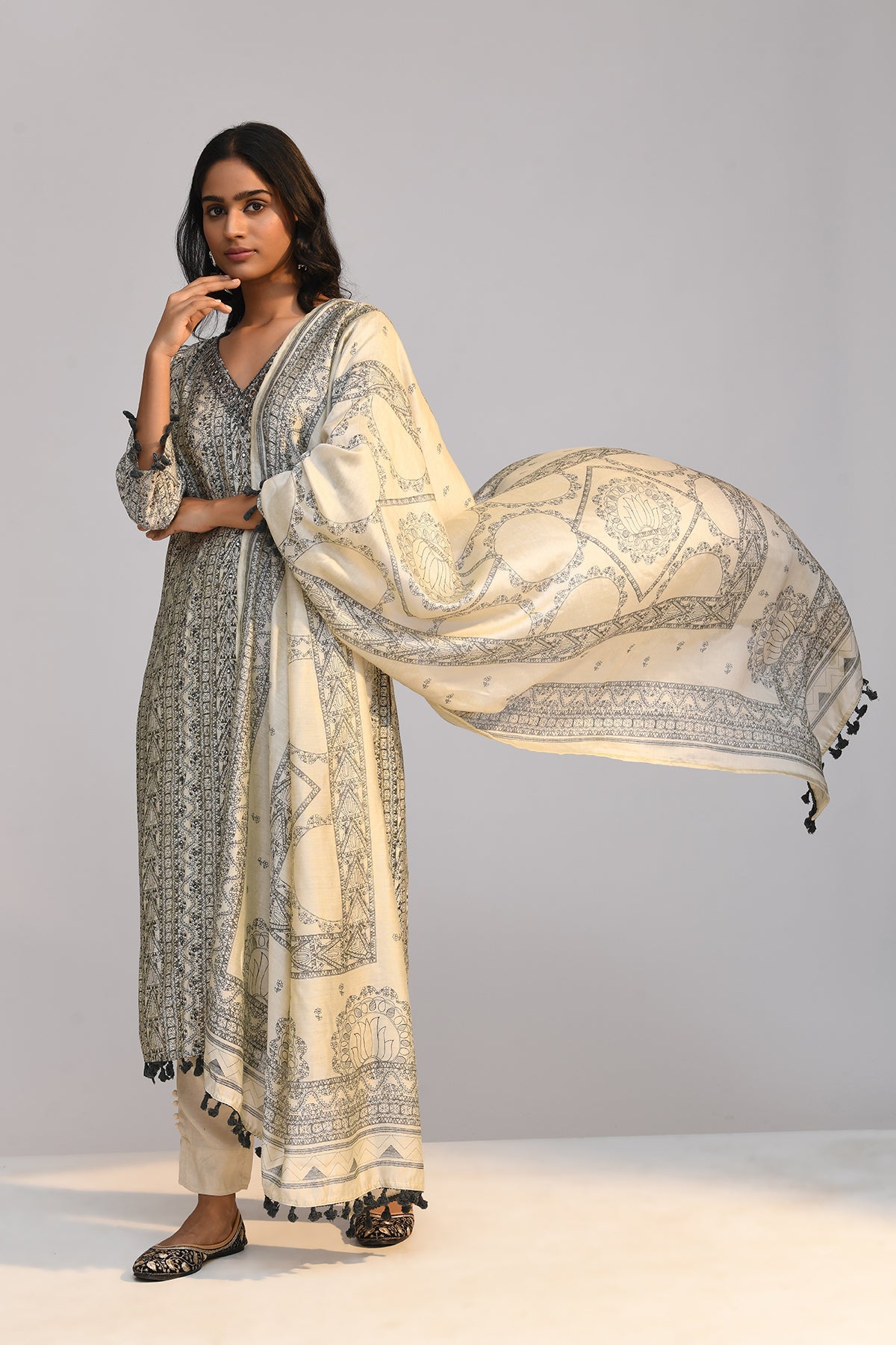 Grey Printed Kurta 3 Pcs Set