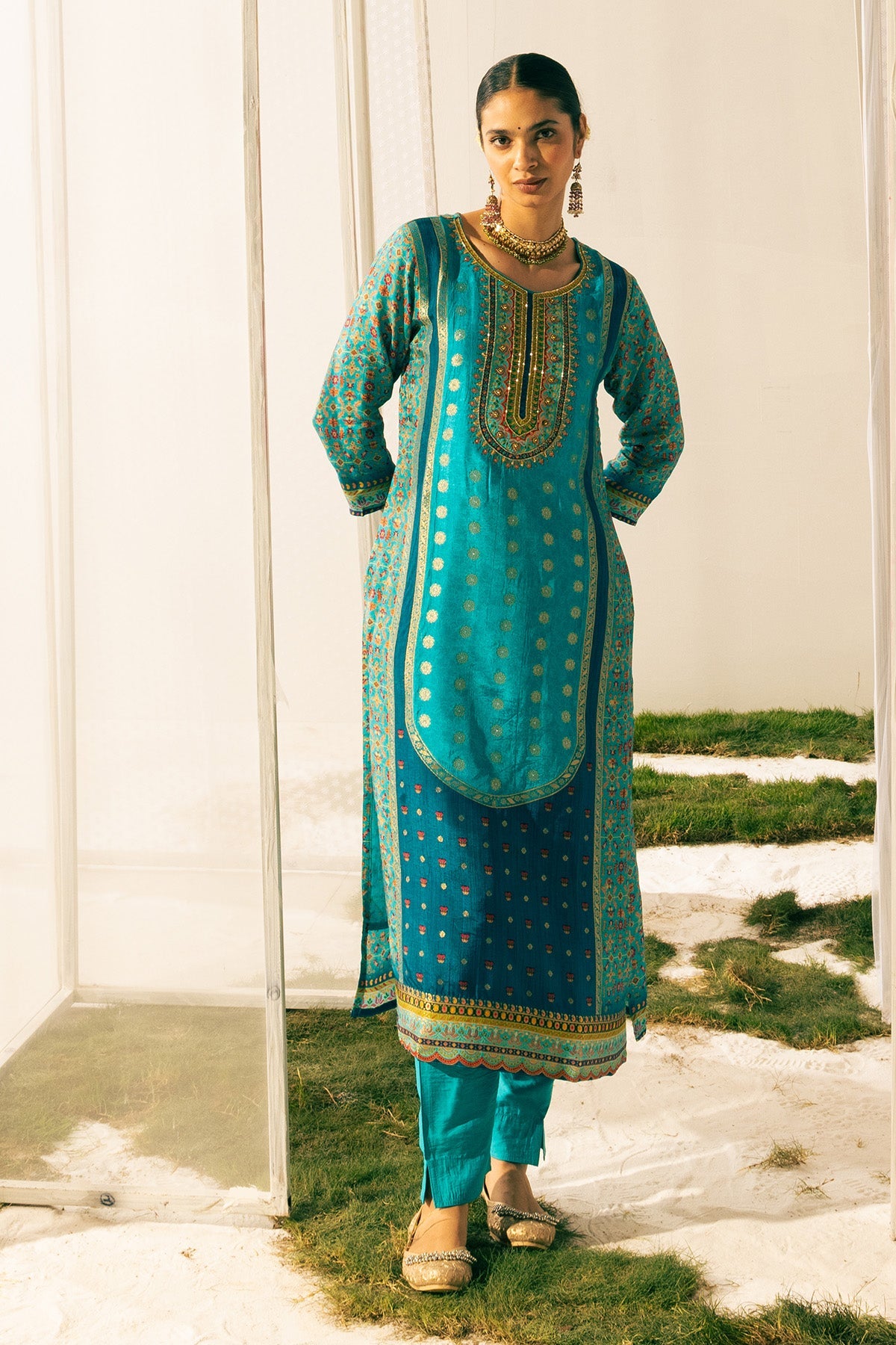 Blue Embellished Straight Kurta Set (3PC)