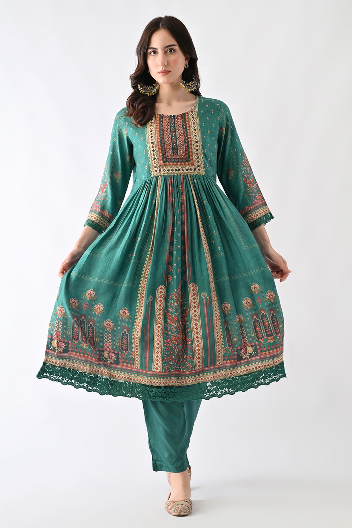 Green Embellished Kurta Set (3 Piece)