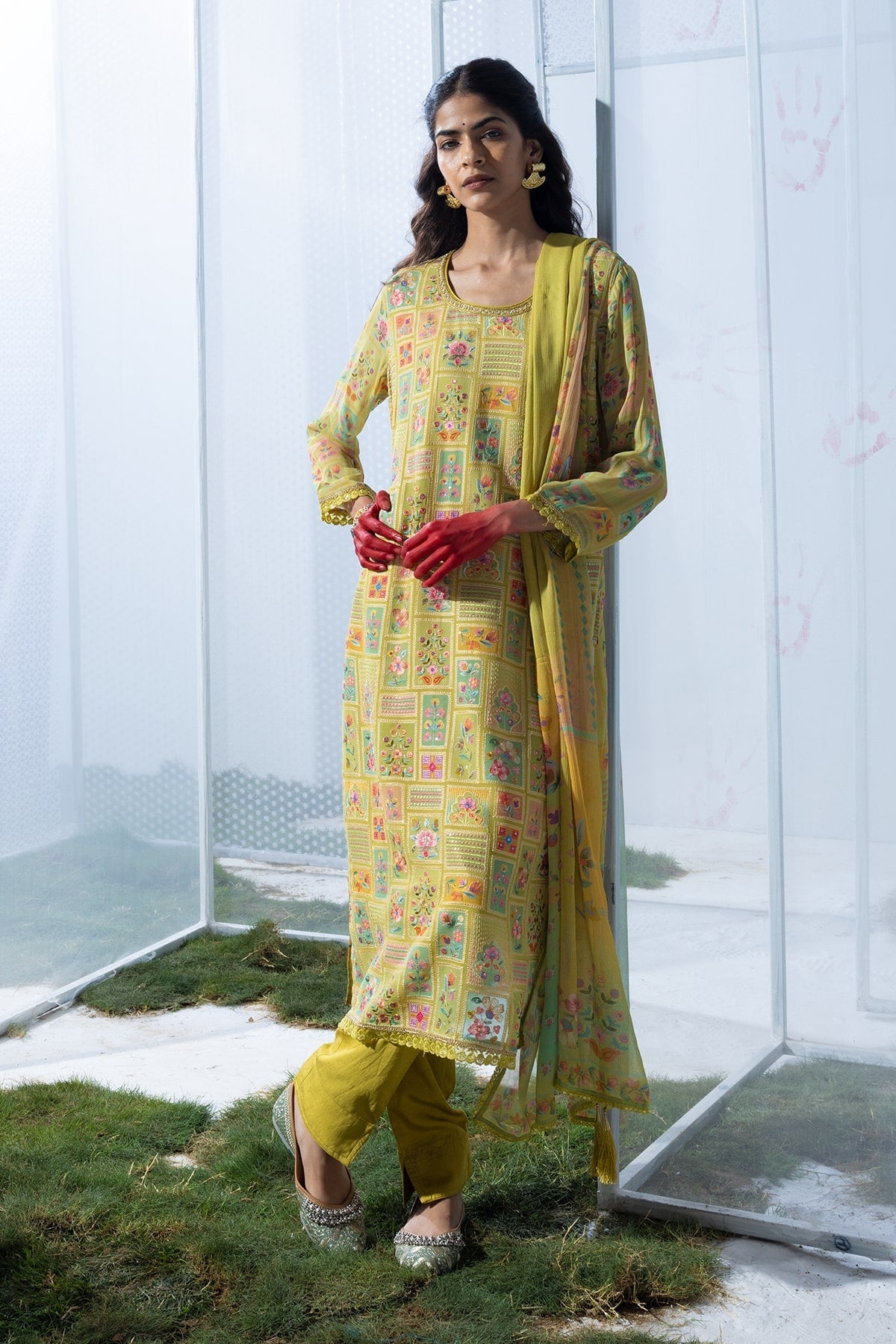Green Embellished Straight Kurta 3 Pcs Set