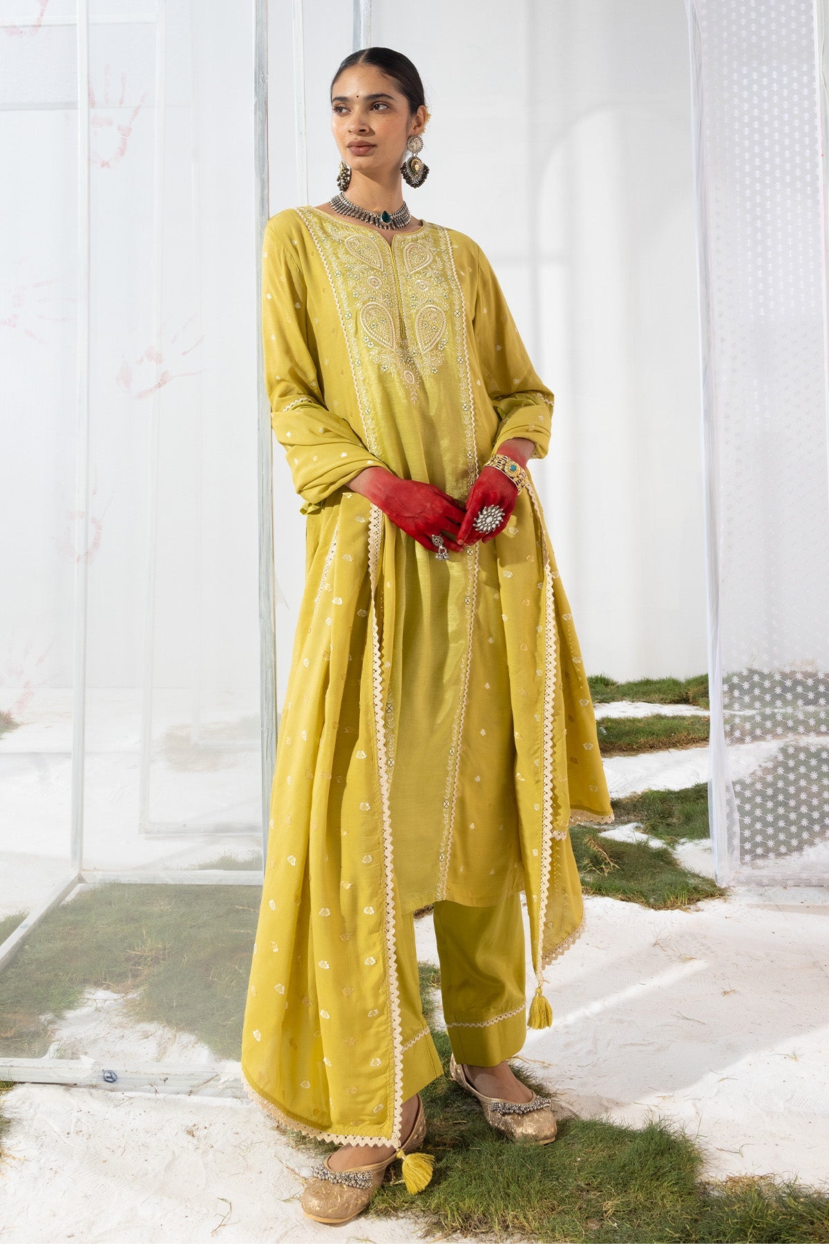 Green Embroidered Straight Kurta 3 Pcs Set