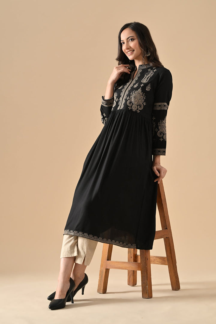 Black Embroidered Kurta