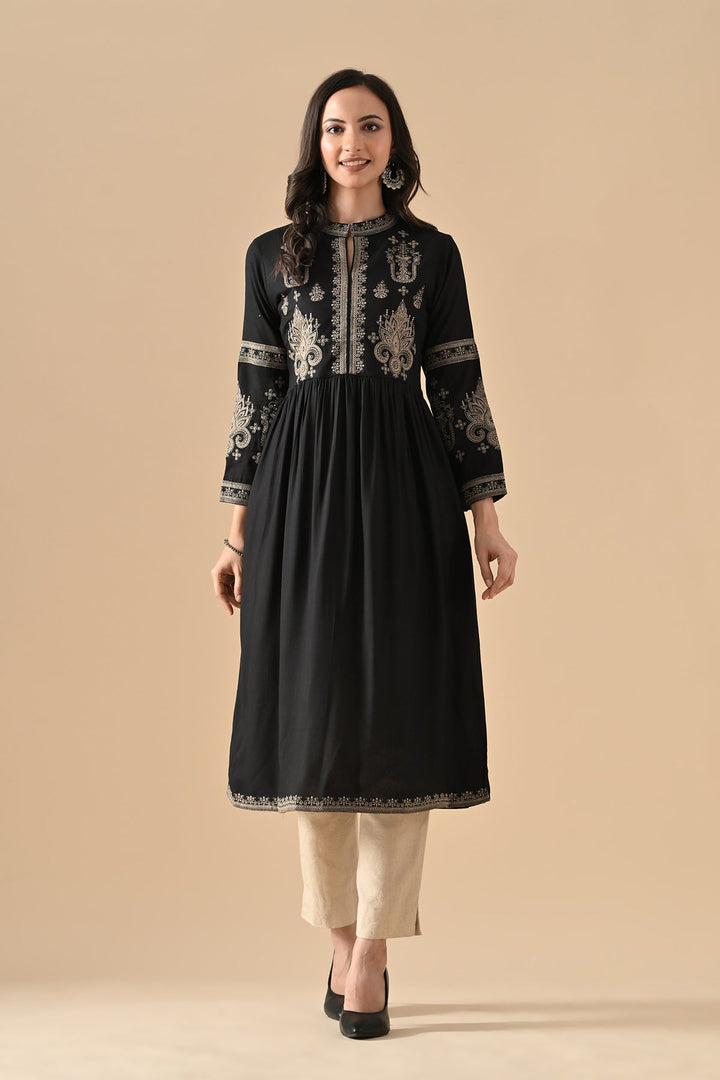 Black Embroidered Kurta