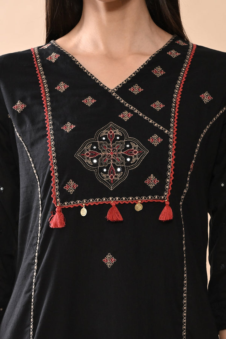 Black Embroidered Kurta Set