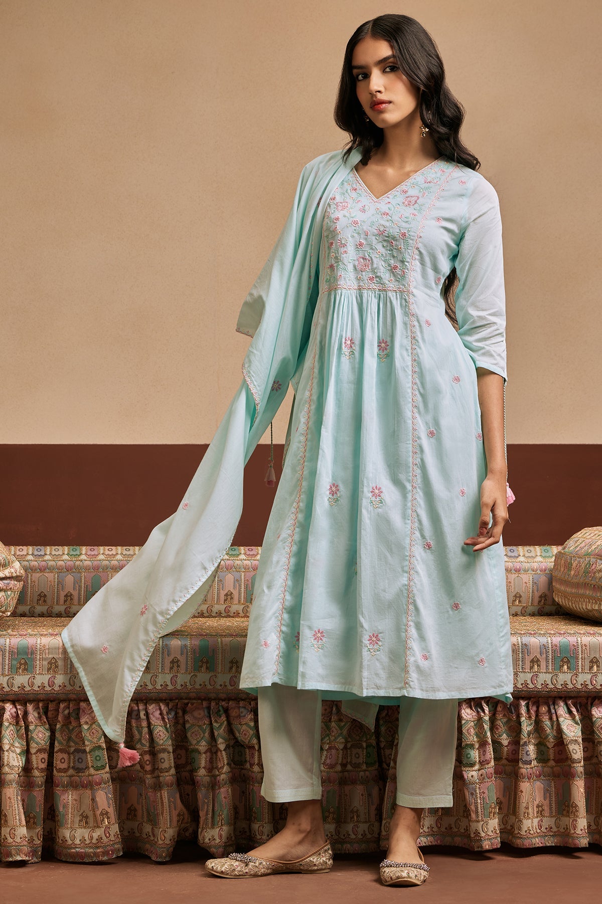 Green Embroidered Kurta Set (3 Piece)