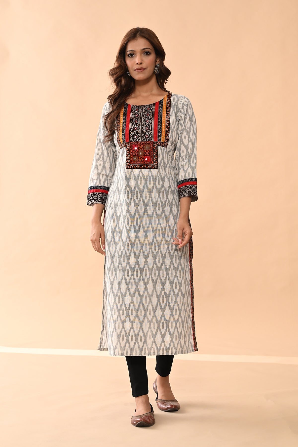 Off White Printed Straight Kurta
