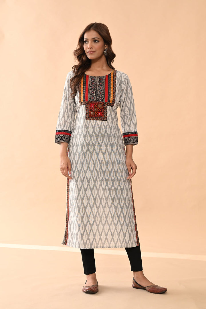 Off White Printed Straight Kurta