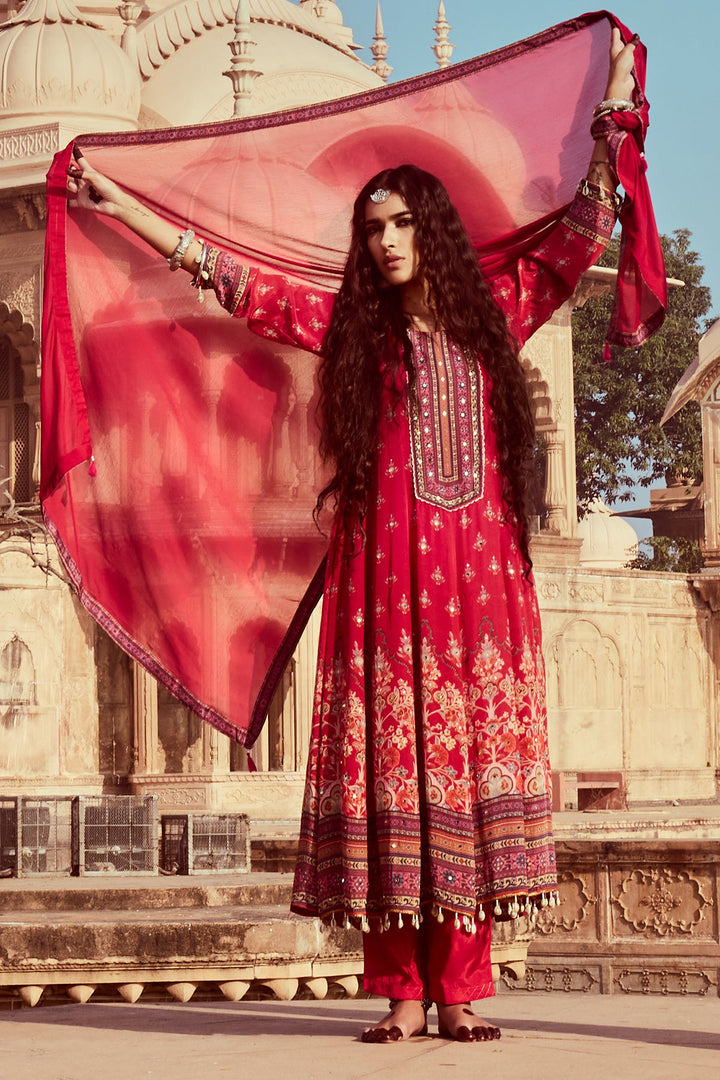 Pink Embellished Kurta Set