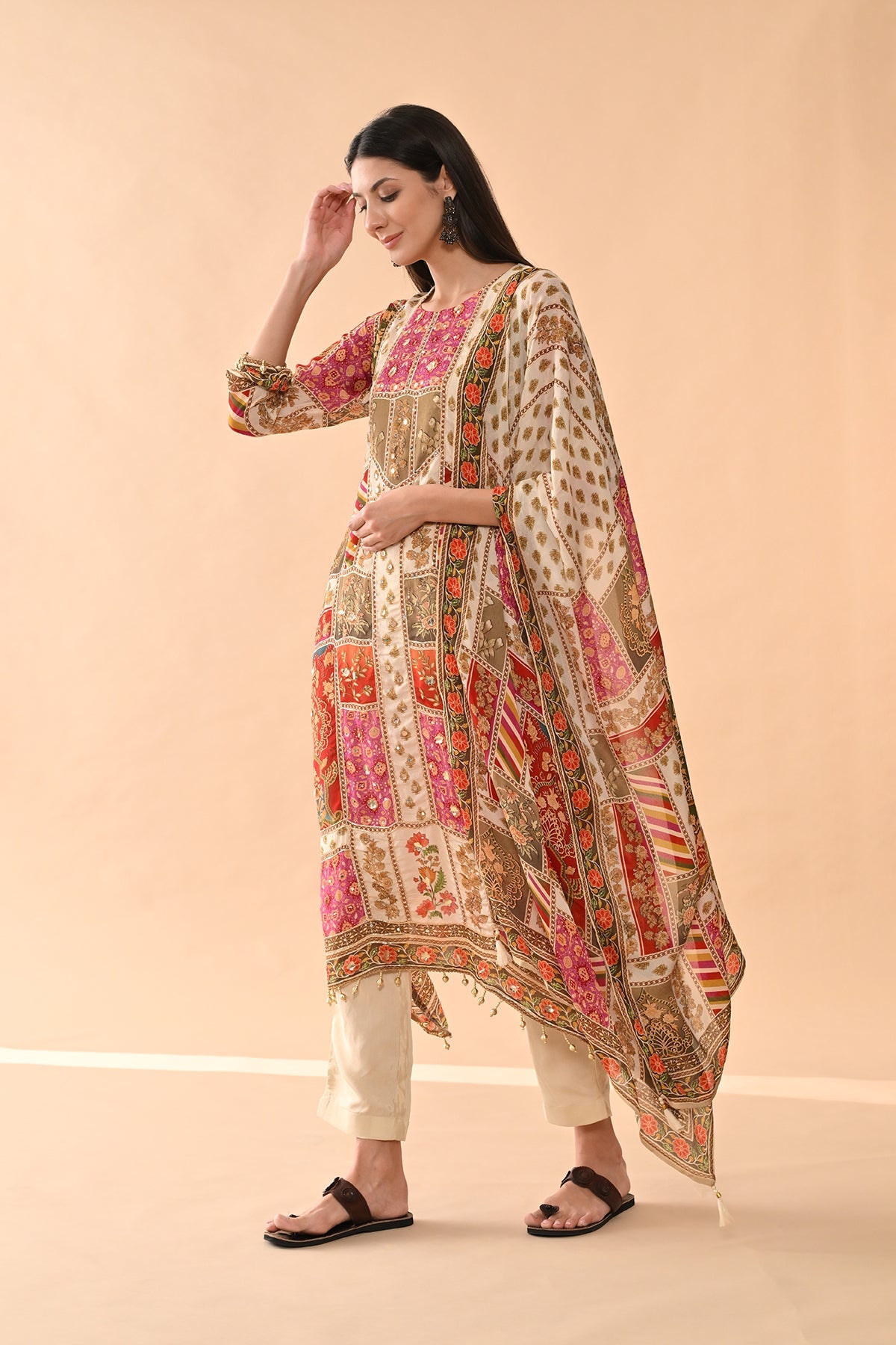Multi Embellished Kurta Set (3 Piece)