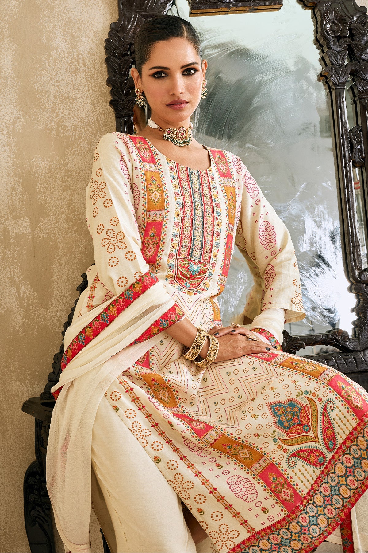 Cream Printed Kurta 3 Pcs Set