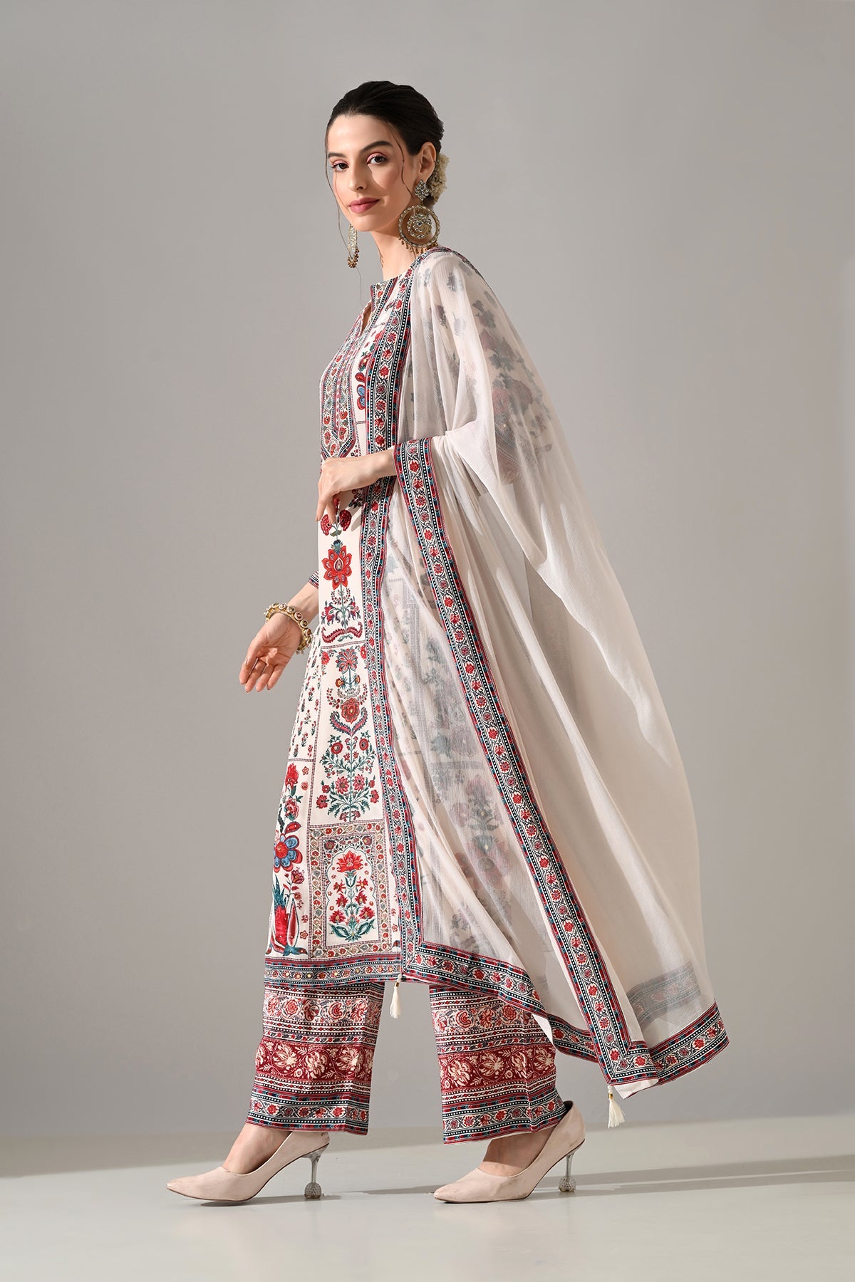 Cream Printed Mirror Embellished Kurta 3 Pcs Set