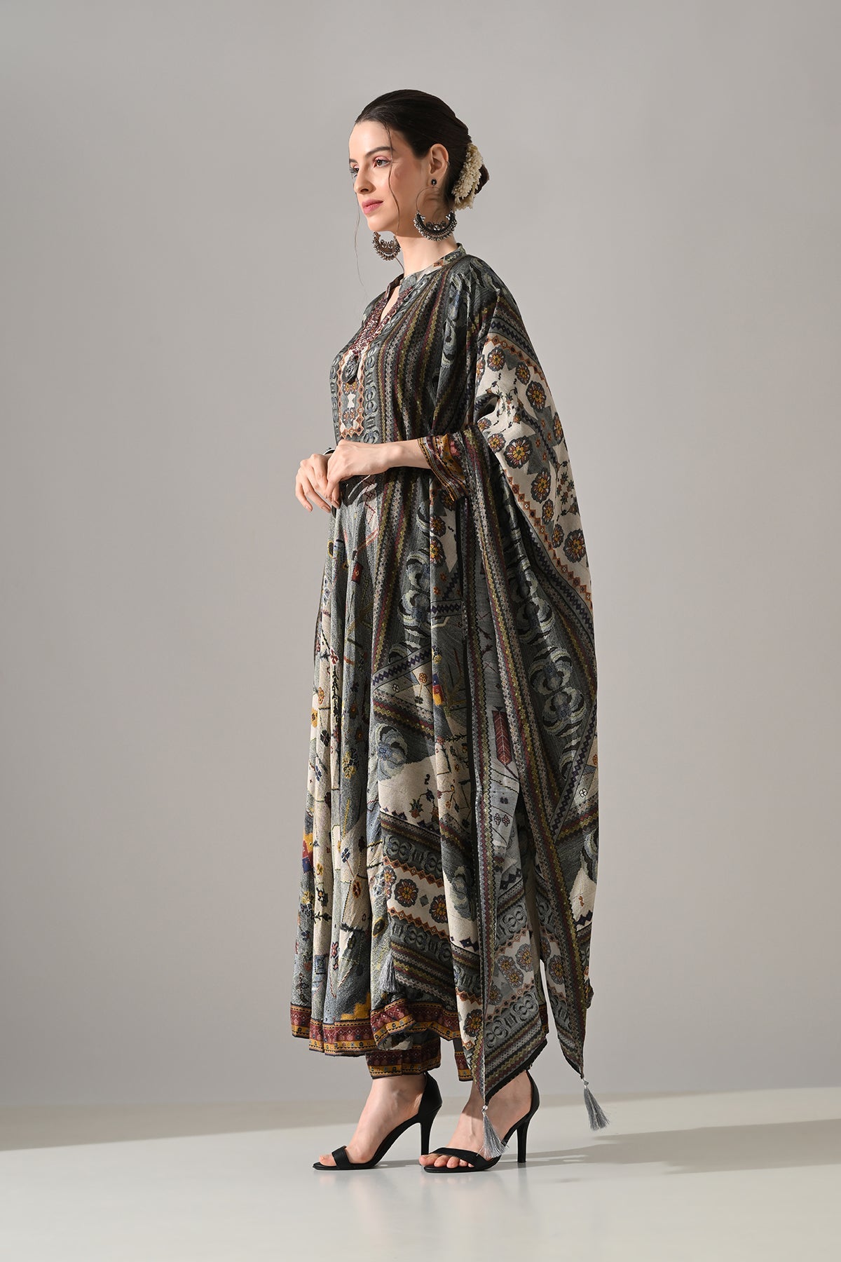 Grey Printed Kurta 3 Pcs Set