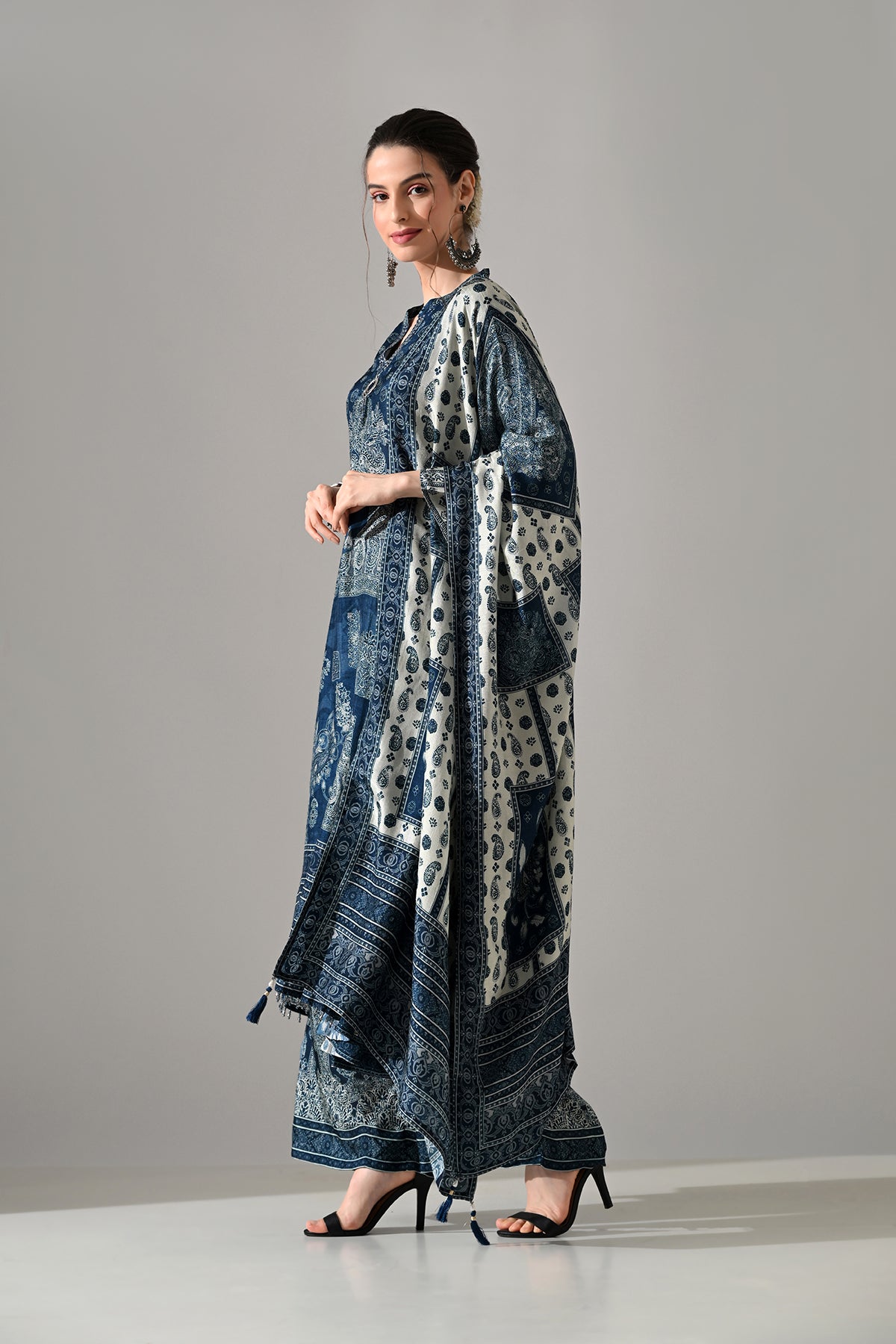 Blue Printed Kurta 3 Pcs Set
