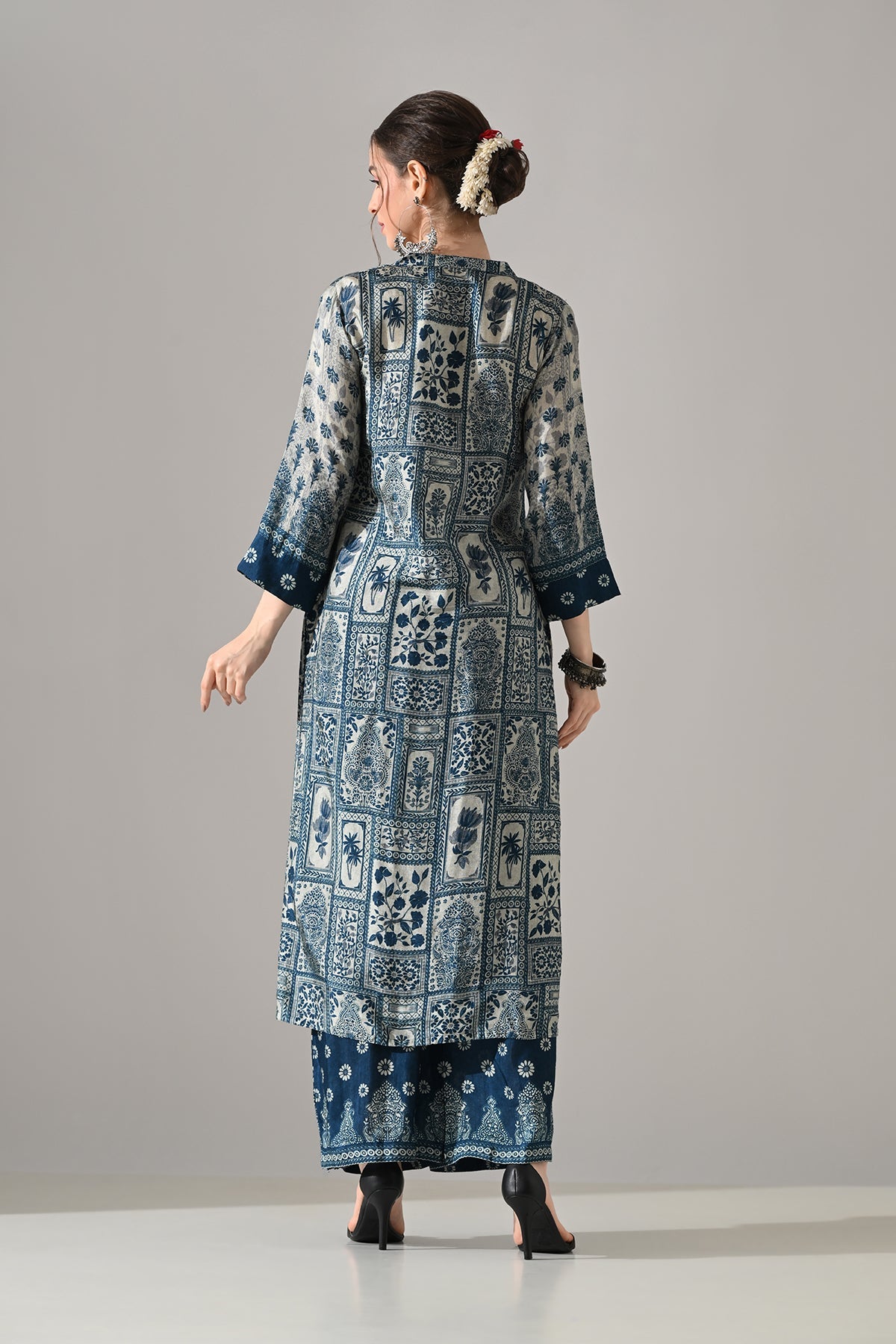 Blue Printed Kurta 3 Pcs Set
