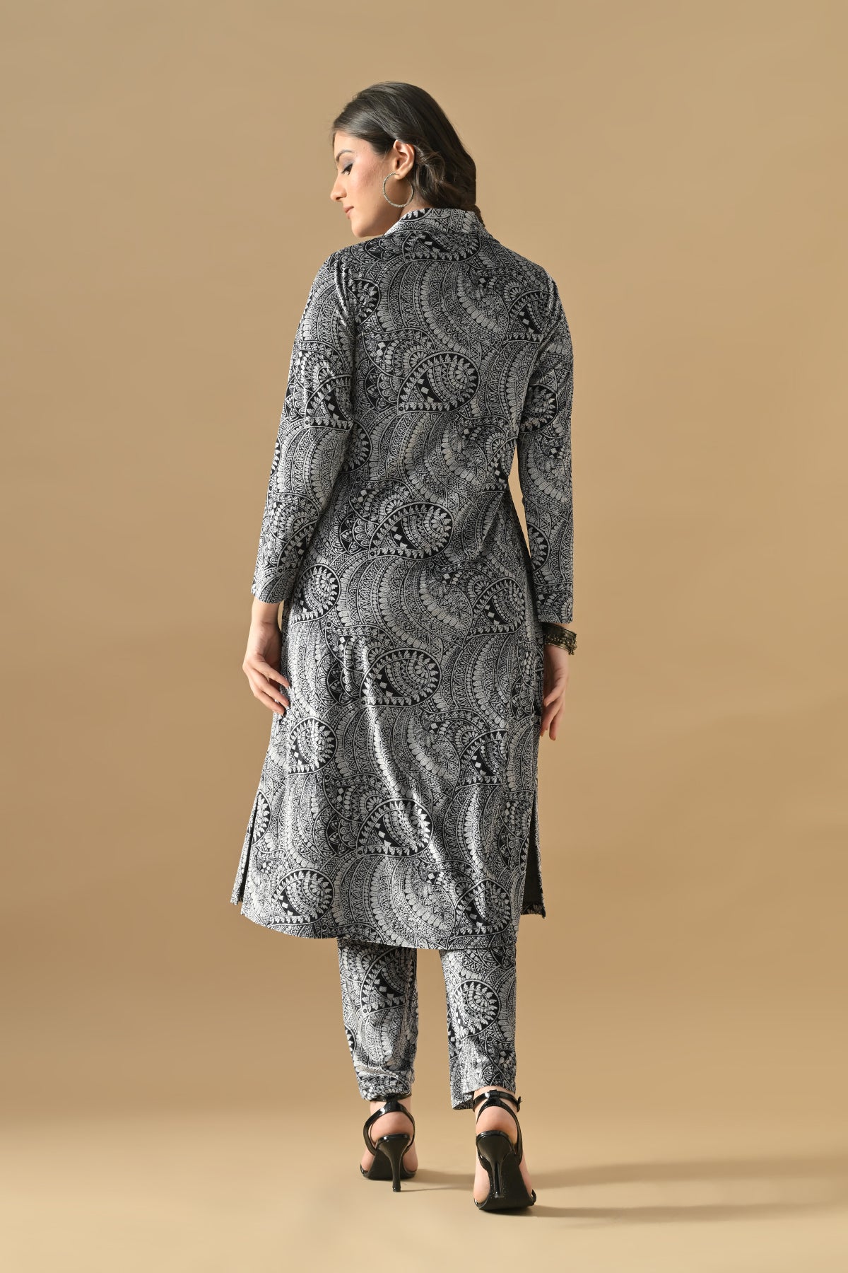 Winter Grey Printed Ethnic Motifs Woven Kurta Set