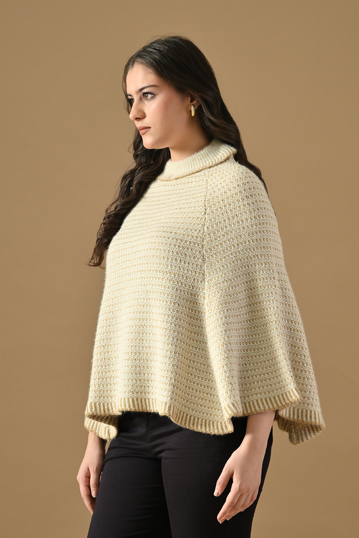Winter Cream Knitted Poncho