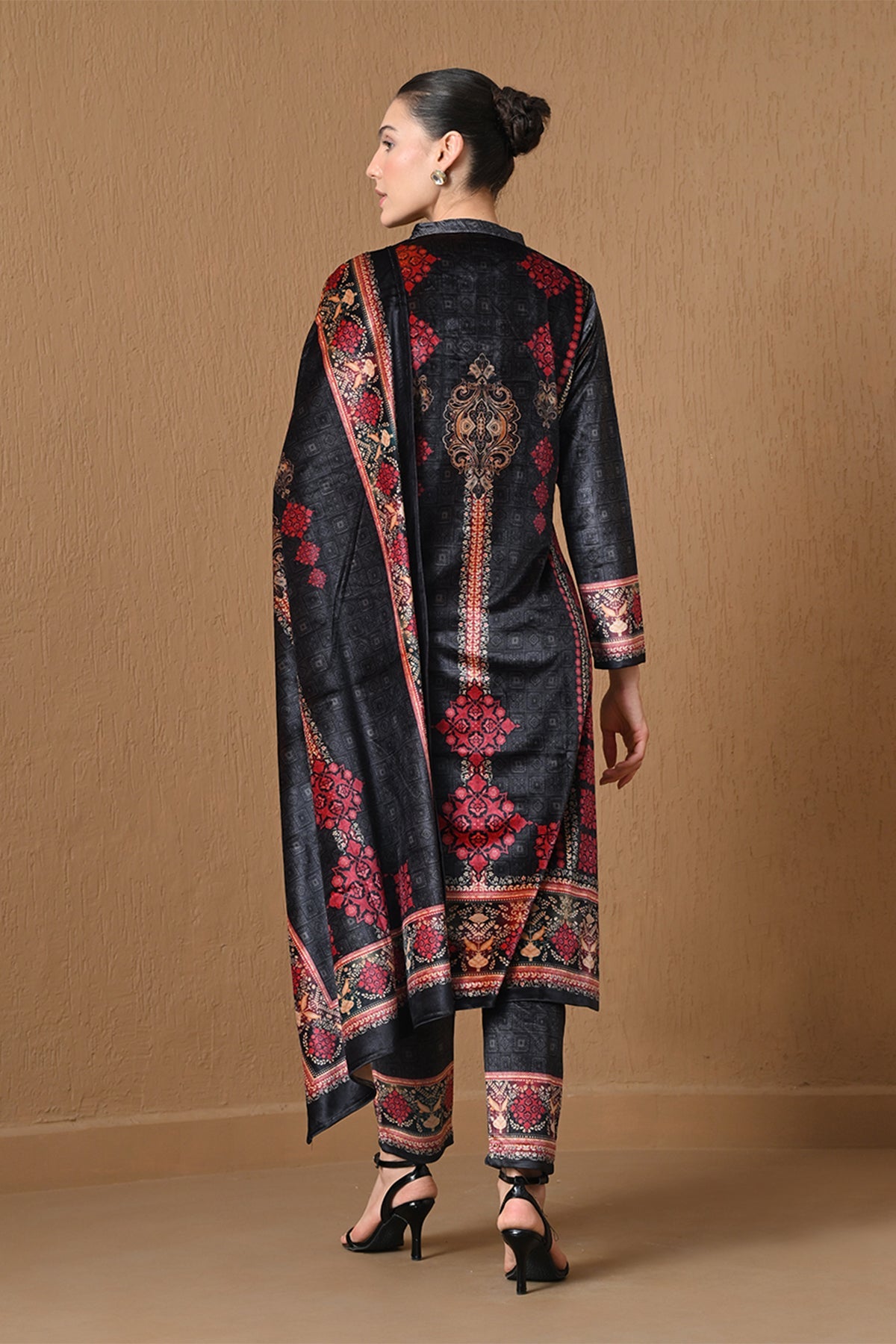 Winter Black Velvet Printed Kurta 3 Pcs Set