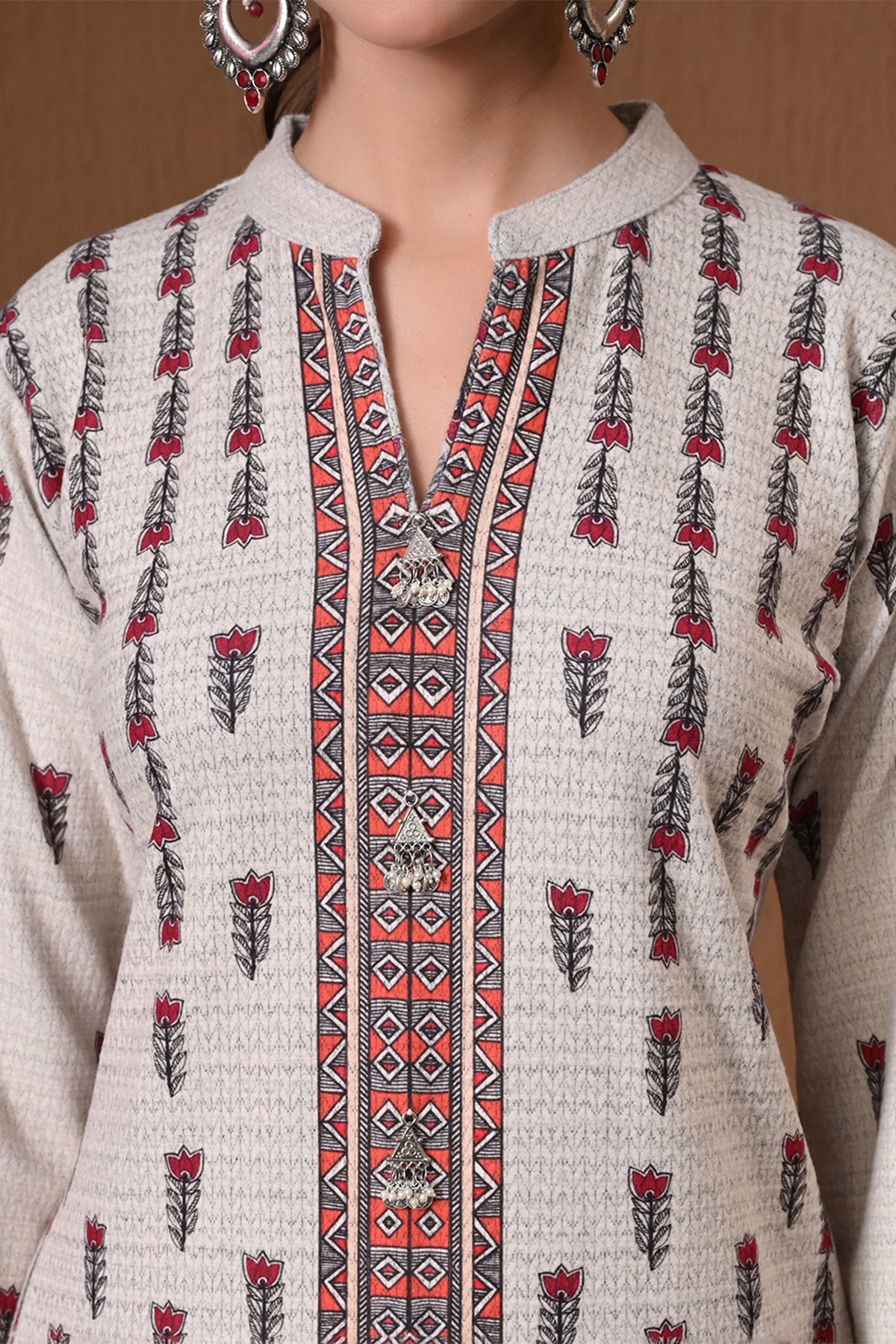 Winter Off White Printed Kurta 3 Pcs Set
