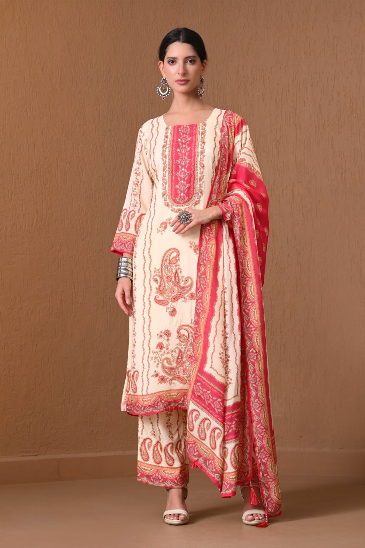 Cream Paisley Printed 3 Pcs Kurta Set