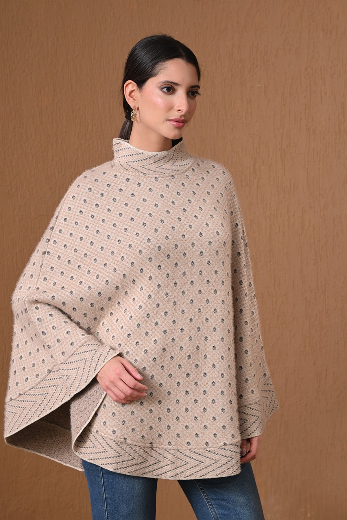 Winter Beige Geometric Polka-Dot Poncho